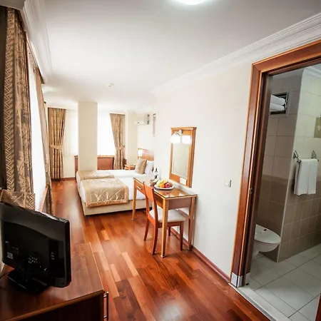 Centrum Otel 3*